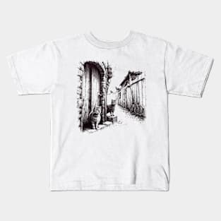 Cats in an italian village Kids T-Shirt